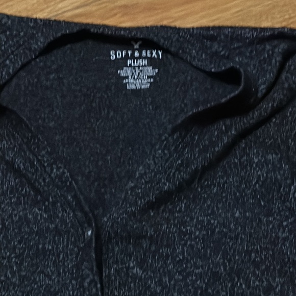 American Eagle Plush Cardigan - Picture 2 of 7